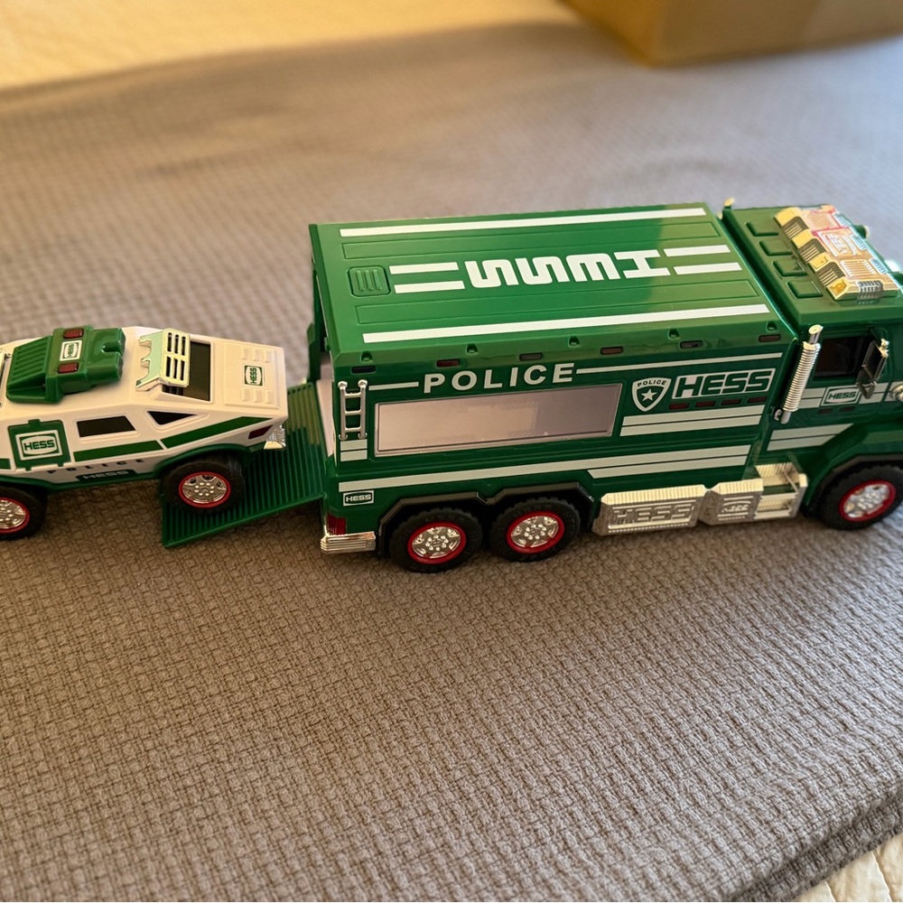 Hess Green and White Police Truck and Car Set